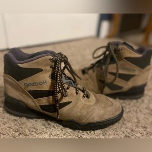 Vintage Reebok Women's Boots RA Size 9 Hiking Shoes
